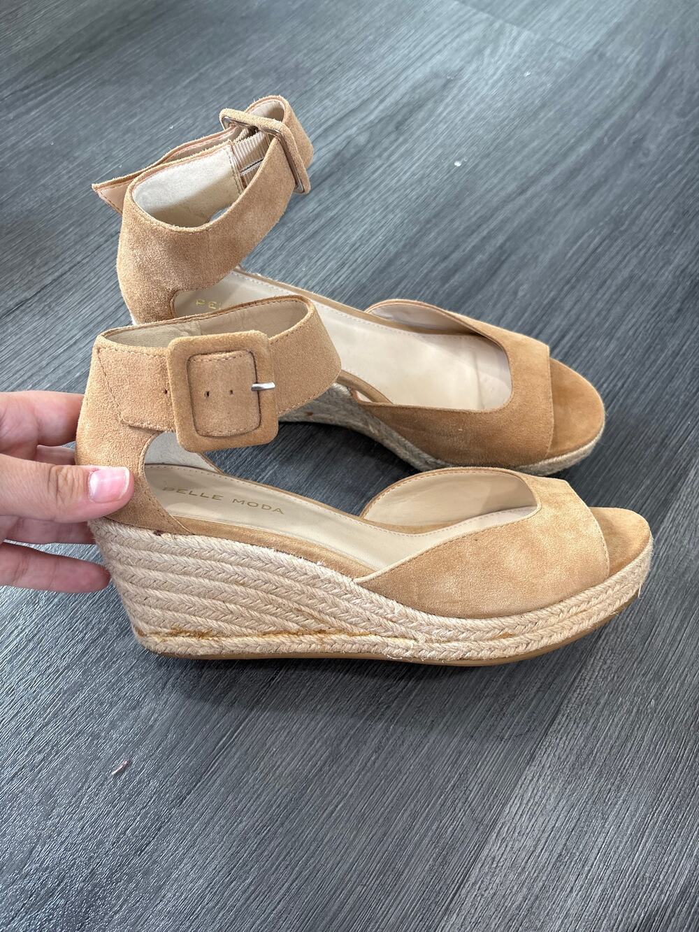 Pelle Moda Suede Espadrilles Tan Size 7.5